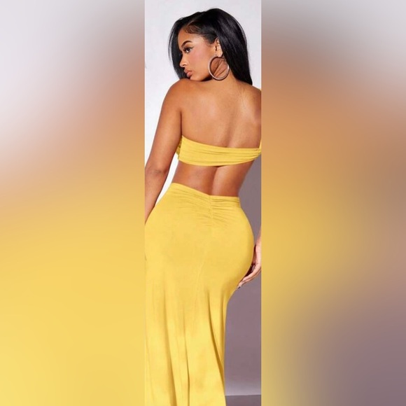 Cut-Out Dress - Picture 2 of 4